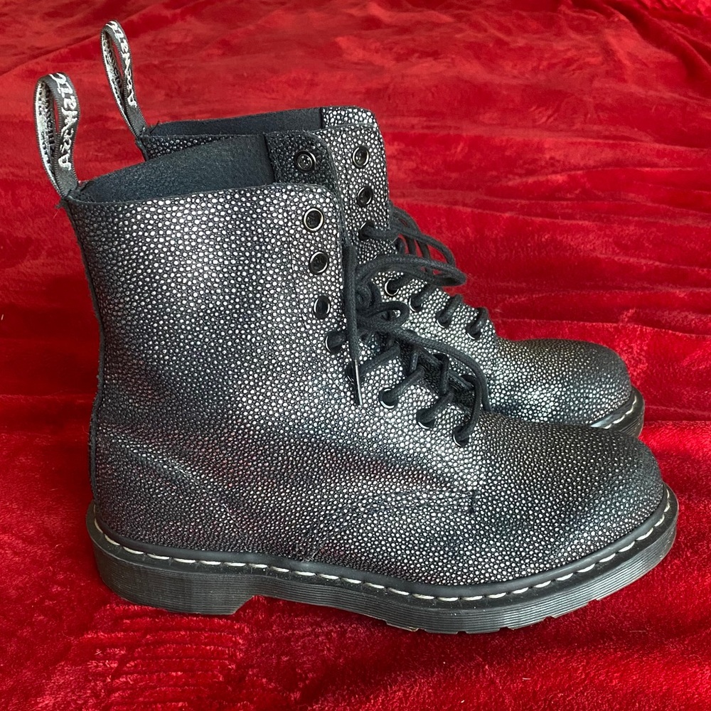 Dr Martens Black Metallic Pebbled Boots 9